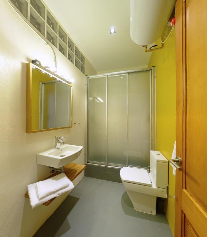 Visit-Bcn Cosmopolitan Apartments Barselona Oda fotoğraf