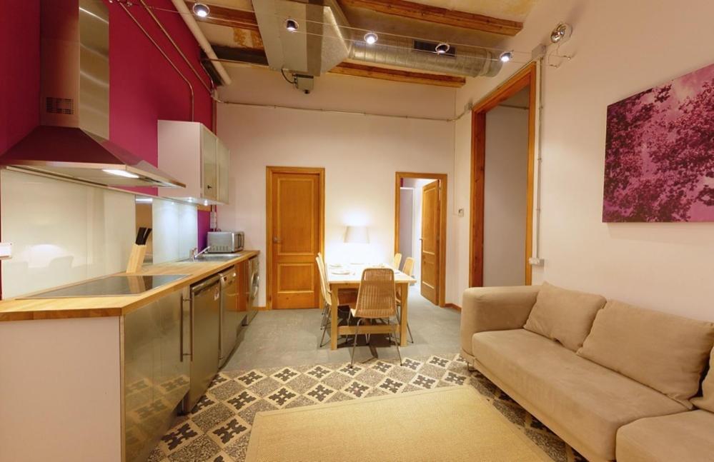 Visit-Bcn Cosmopolitan Apartments Barselona Oda fotoğraf